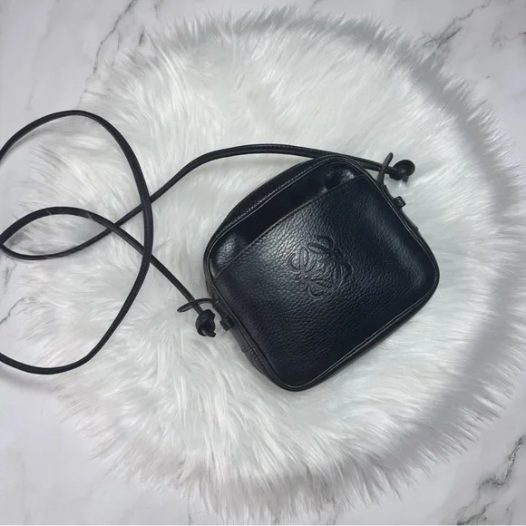 Loewe Black Leather Crossbody Bag with Textured Finish - Picture 1 of 15